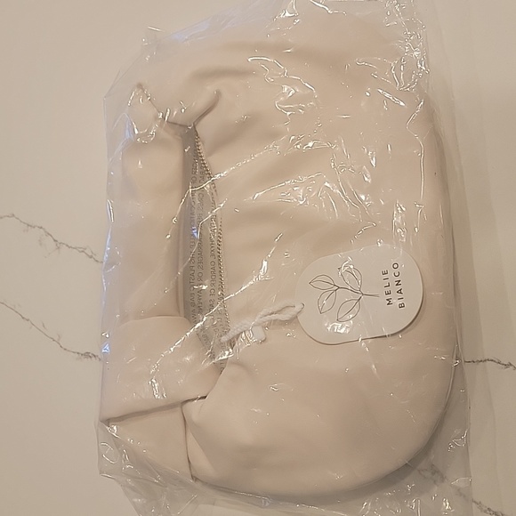 Brand new never used Melie Bianco handbag. - Picture 3 of 5